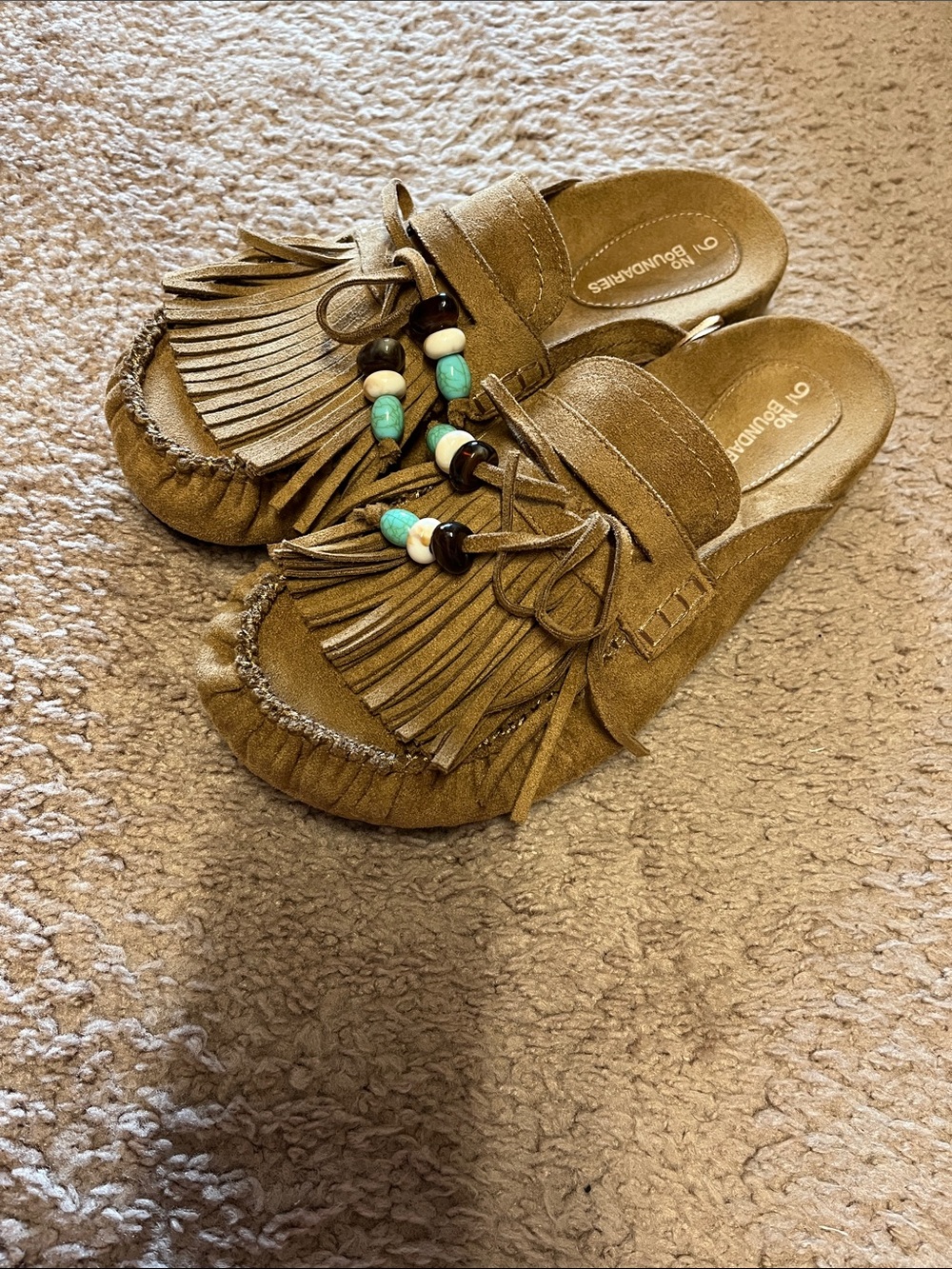 No Boundaries Women's Brown Tassel Fringe Slide Mules/Mocassins